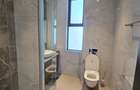 3 Bed Apartment with En Suite at Riverside Drive - 6