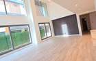 5 Bed House with En Suite at Lavington Green - 7