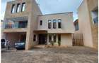 4 Bed Townhouse with En Suite in Lavington - 2