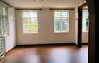 4 Bed Villa with En Suite in Rosslyn - 16
