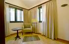 4 Bed Townhouse with En Suite in Westlands Area - 13