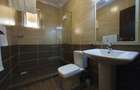 Serviced 2 Bed Apartment with En Suite at Brookside - 11