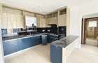 3 Bed Apartment with En Suite in Lavington - 17