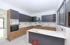 3 Bed Apartment with En Suite at Nyando Road - 8