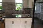 5 Bed Townhouse with En Suite in Lavington - 20