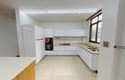 3 Bed Apartment with En Suite in Parklands - 15