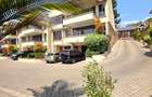5 Bed Townhouse with En Suite at Convent Drive - 2