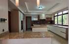 4 Bed Apartment with En Suite in Riverside - 5