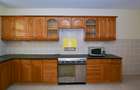 3 Bed Apartment in Riverside - 4