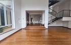 5 Bed Townhouse with En Suite in Lavington - 11