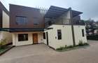 4 Bed Townhouse with En Suite at Banana Road - 2