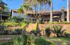 5 Bed House with En Suite at Hardy - 1