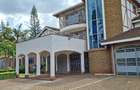 5 Bed House with En Suite in Runda - 1