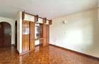 5 Bed Townhouse with En Suite in Riverside - 6