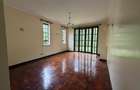 4 Bed Townhouse with En Suite at Rosslyn - 9