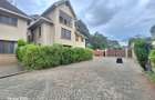 5 Bed Townhouse with En Suite at Lavington - 1