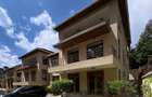 5 Bed Villa with En Suite in Lavington - 1