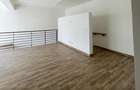 4 Bed Apartment with En Suite at Riverside Drive - 11