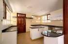 4 Bed Villa with En Suite in Kyuna - 12