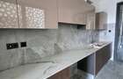 3 Bed Apartment with En Suite in Riverside - 6