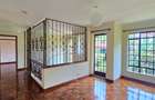 4 Bed Townhouse with En Suite in Runda - 19