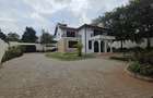 6 Bed House with En Suite in Runda - 2
