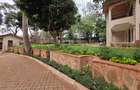 5 Bed House with En Suite in Runda - 20