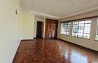5 Bed House with En Suite in Runda - 11