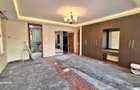 5 Bed Townhouse with En Suite at Lavington Green - 5