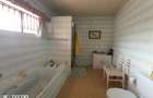 5 Bed House with En Suite at Off Un Avenue - 13