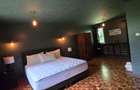 4 Bed House with En Suite at Loresho Road - 12