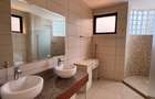Serviced 3 Bed Apartment with En Suite in Riverside - 13