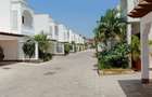 4 Bed Villa with En Suite at Hr2353 - 1