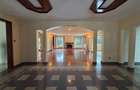 5 Bed House with En Suite in Runda - 2