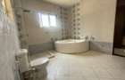 Serviced 4 Bed Apartment with En Suite in Nyali Area - 5