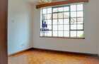 3 Bed Apartment with En Suite in Valley Arcade - 8