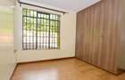 2 Bed Apartment with En Suite in Brookside - 6