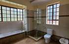 4 Bed Townhouse with En Suite at Rossylin Lone Tree - 13