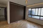 5 Bed Townhouse with En Suite in Lavington - 10