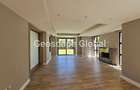 5 Bed House with En Suite in Runda - 14