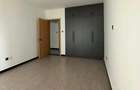1 Bed Apartment with Swimming Pool in Kilimani - 6