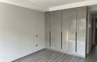 3 Bed Apartment with En Suite in Riverside - 6