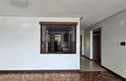 4 Bed Apartment with En Suite in Parklands - 6
