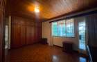 4 Bed House with En Suite in Nyari - 10