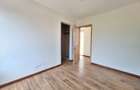 6 Bed Townhouse with En Suite at Lavington - 8