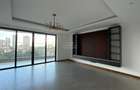 3 Bed Apartment with En Suite in Riverside - 3
