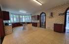 4 Bed Townhouse with En Suite at Rosslyn - 3