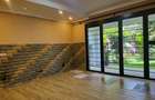 5 Bed House with En Suite in Runda - 9
