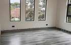 6 Bed Townhouse with Garden in Lavington - 6