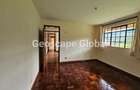 5 Bed House with En Suite in Runda - 3